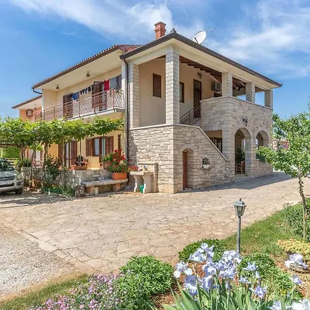 In Vrvari With One-bedroom 2 *
